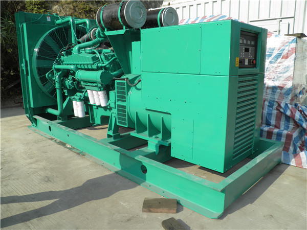 祁门发电车出租-柴油发电机组在使用的过程中应该做好哪些防护工作