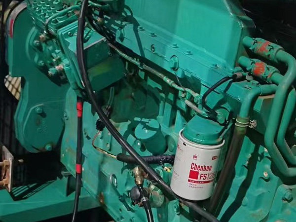 祁门如何确定新的发电机组控制系统是否与原系统兼容？